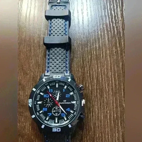 Men's sporty watch - Picture 1 of 6